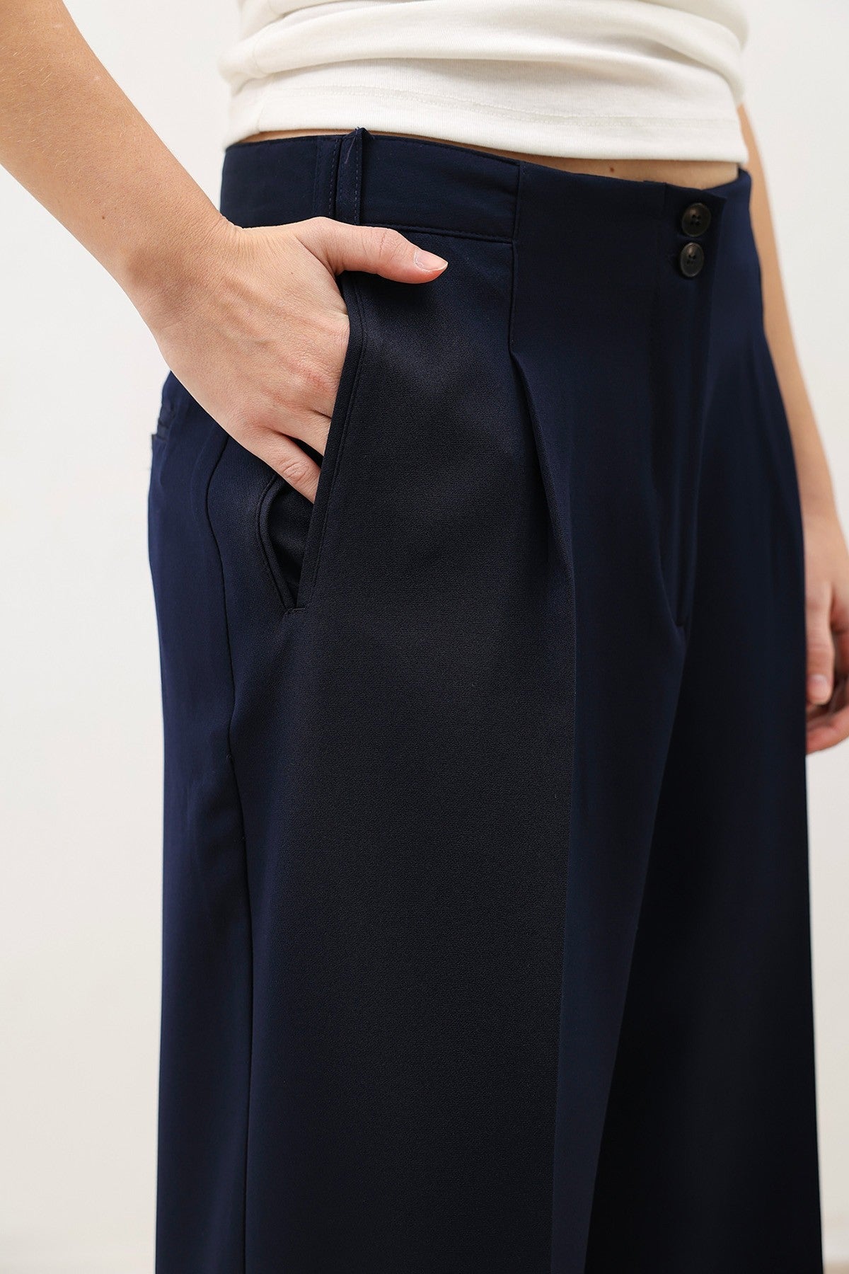 Antioch Pens Women's Wide-Leg Pants with Detailed Design