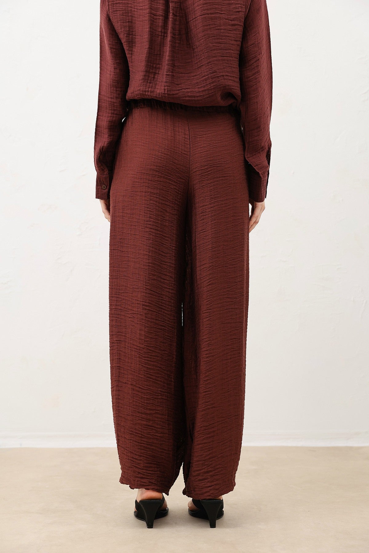 Antioch Adjustable-Leg Flared Women's Pants