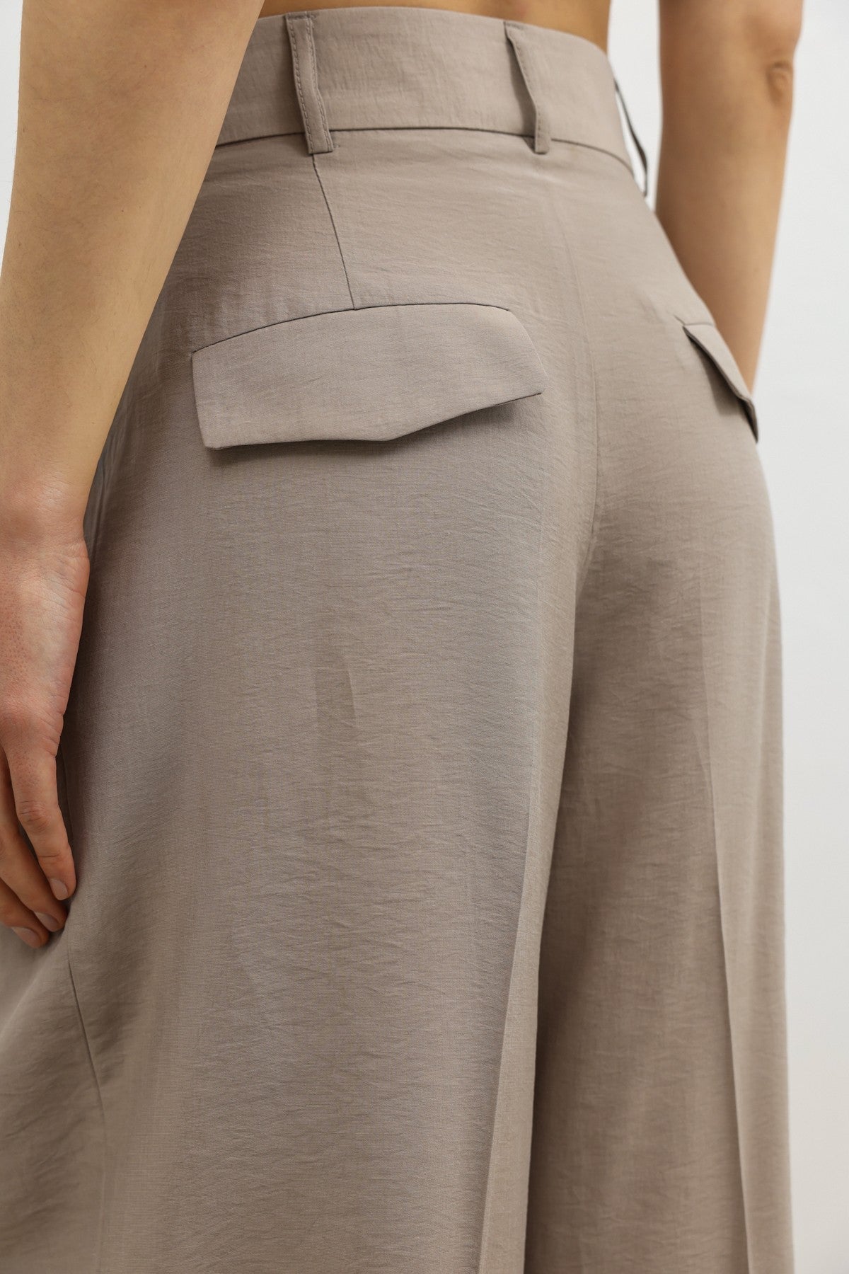 Women's Wide-Leg Pants with Antioch Lyocell Blend