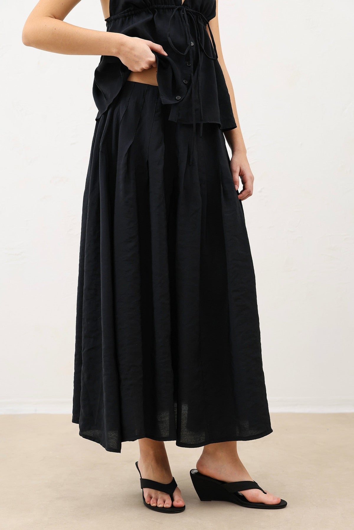 Antioch Flowy Women's Skirt