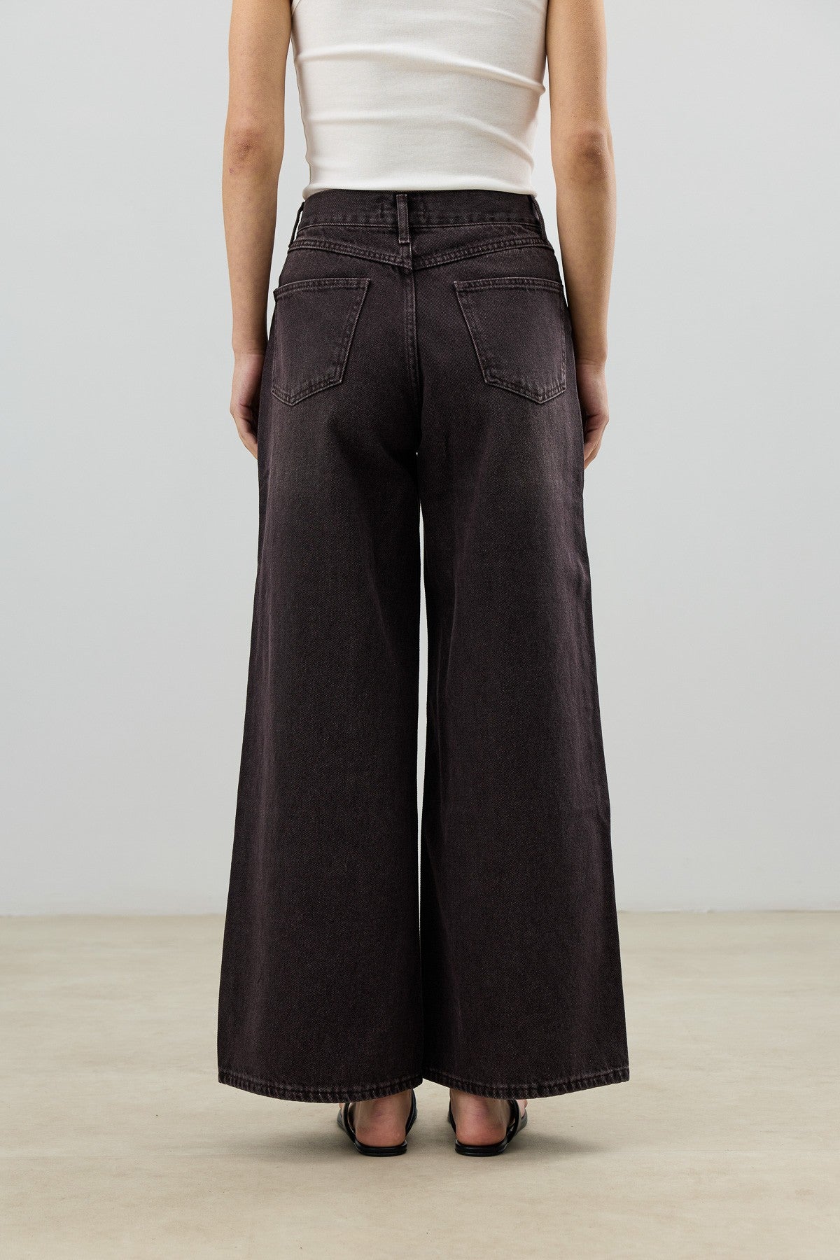 Antioch Women's Wide-Leg Jeans