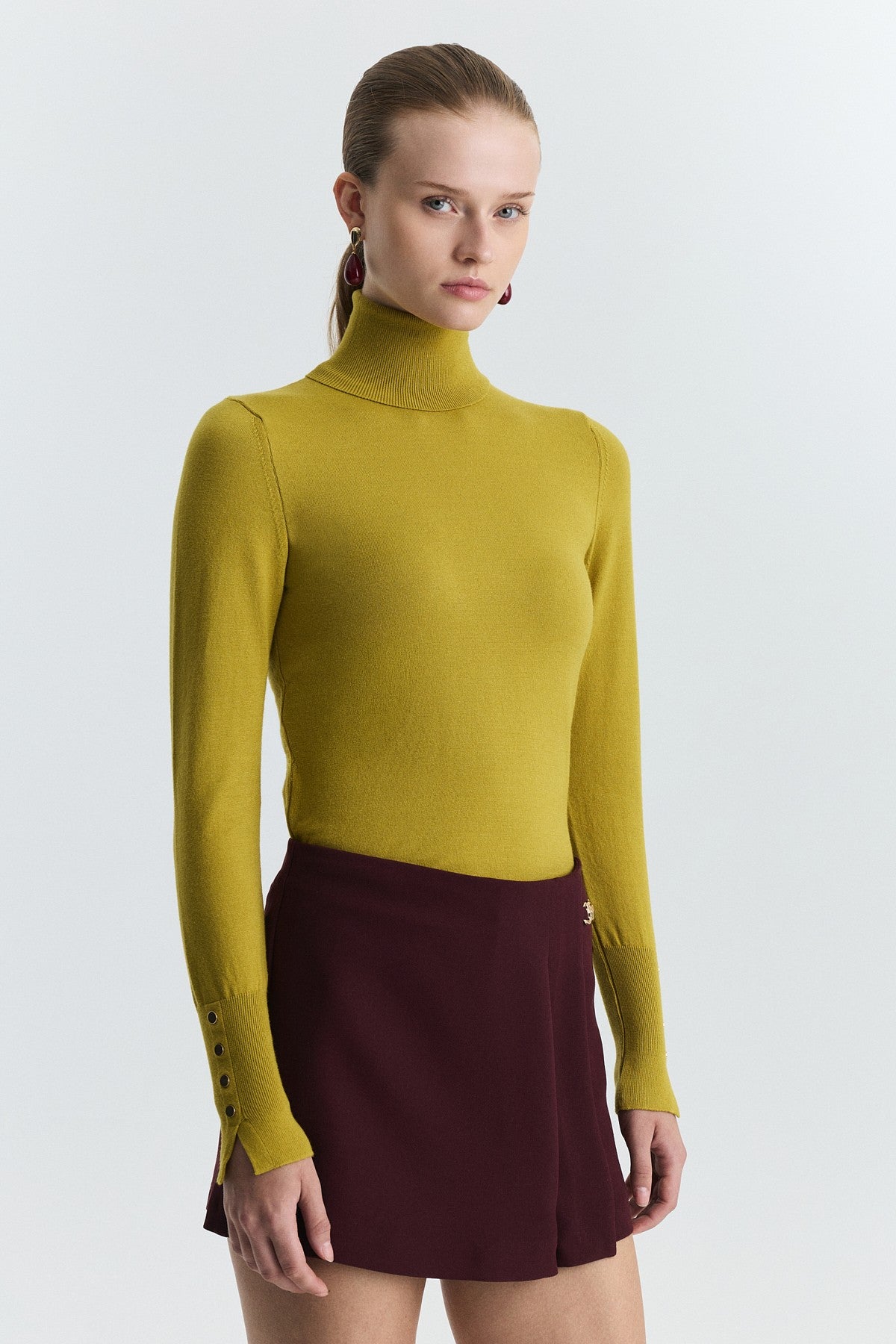 Basic Crew-Neck Sweater