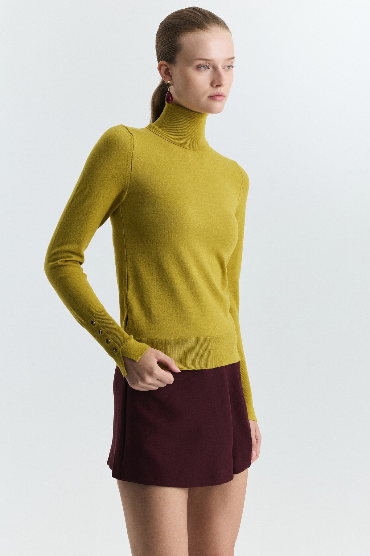 Basic Crew-Neck Sweater