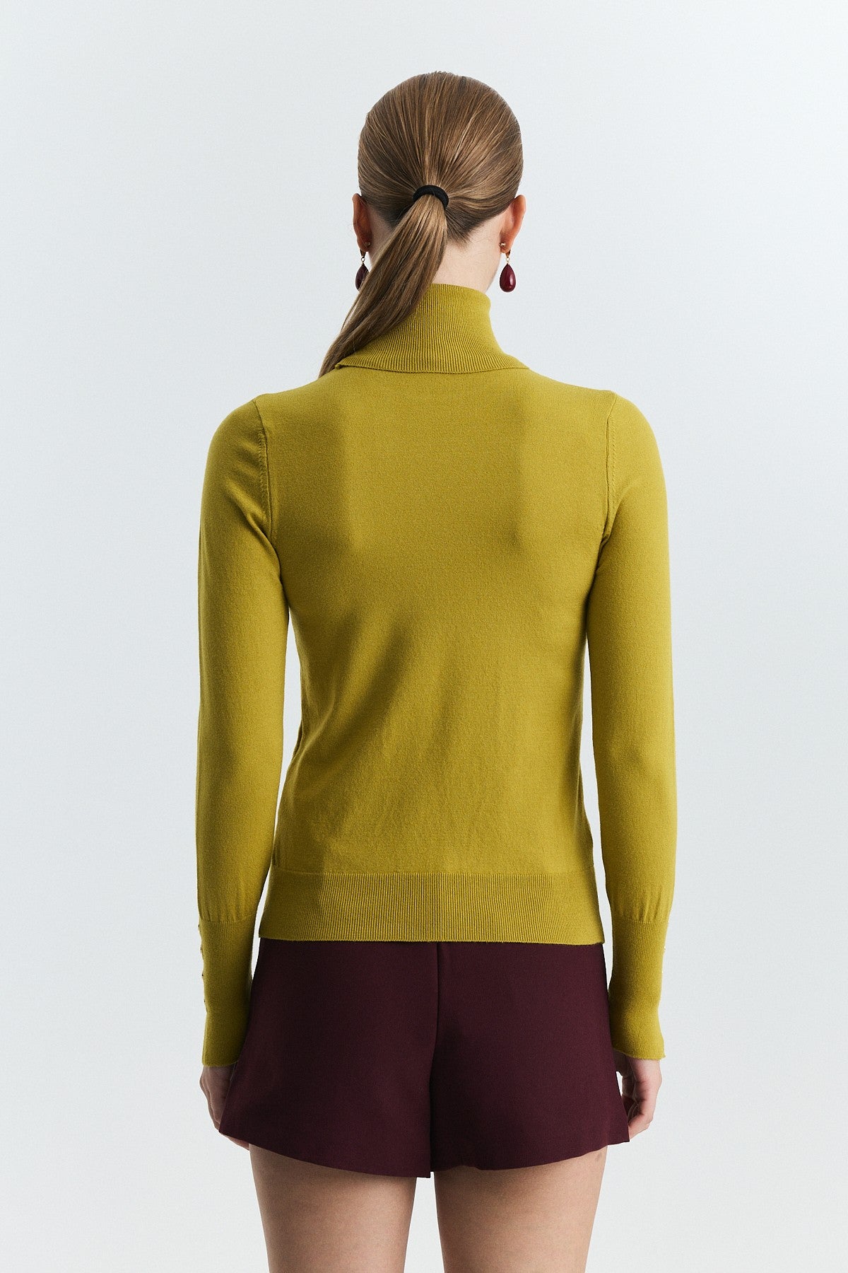 Basic Crew-Neck Sweater
