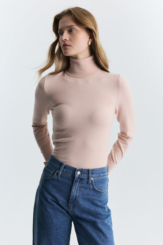Basic Crew-Neck Sweater