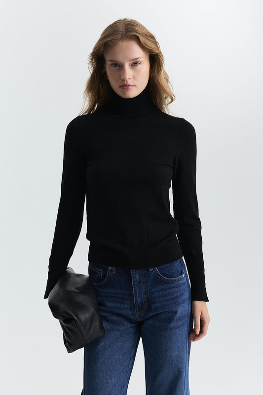 Basic Crew-Neck Sweater