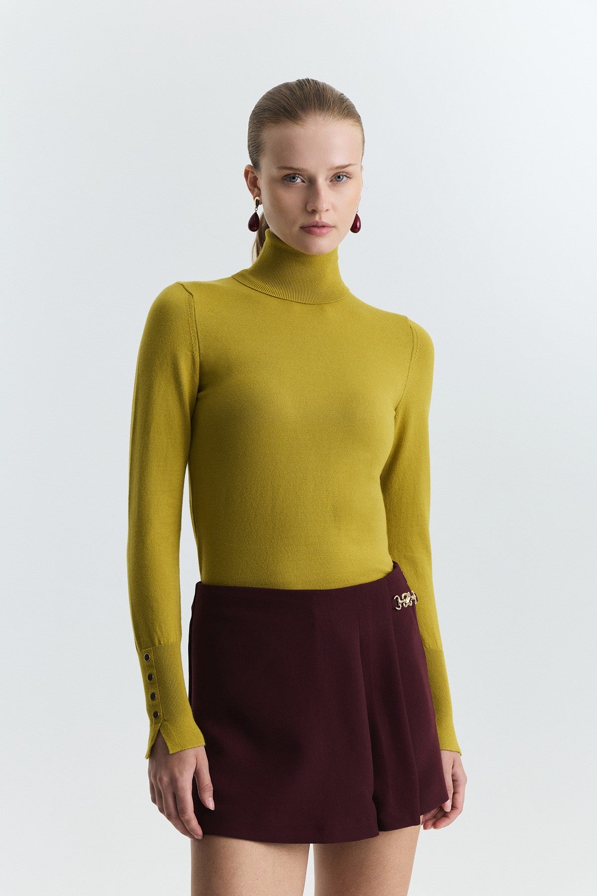 Basic Crew-Neck Sweater