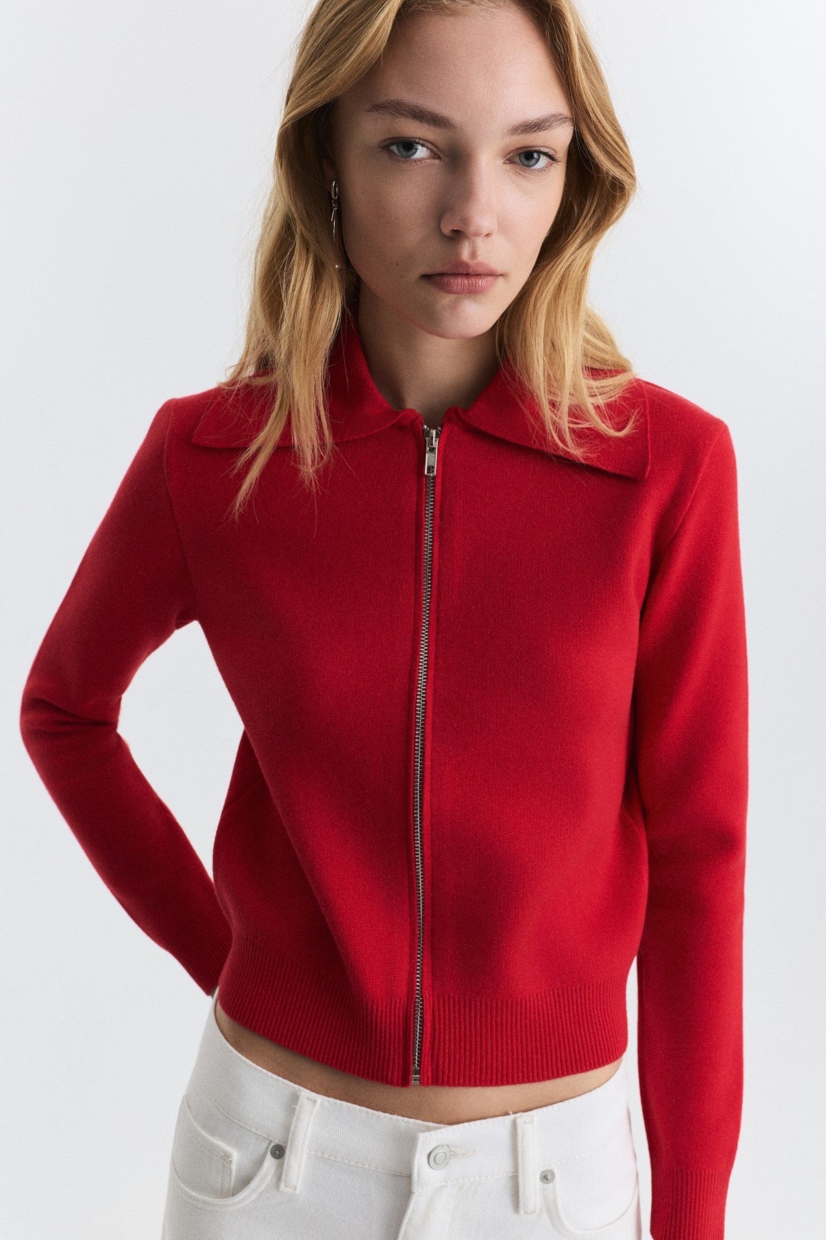 Wide-Collar Zip-Up Cardigan