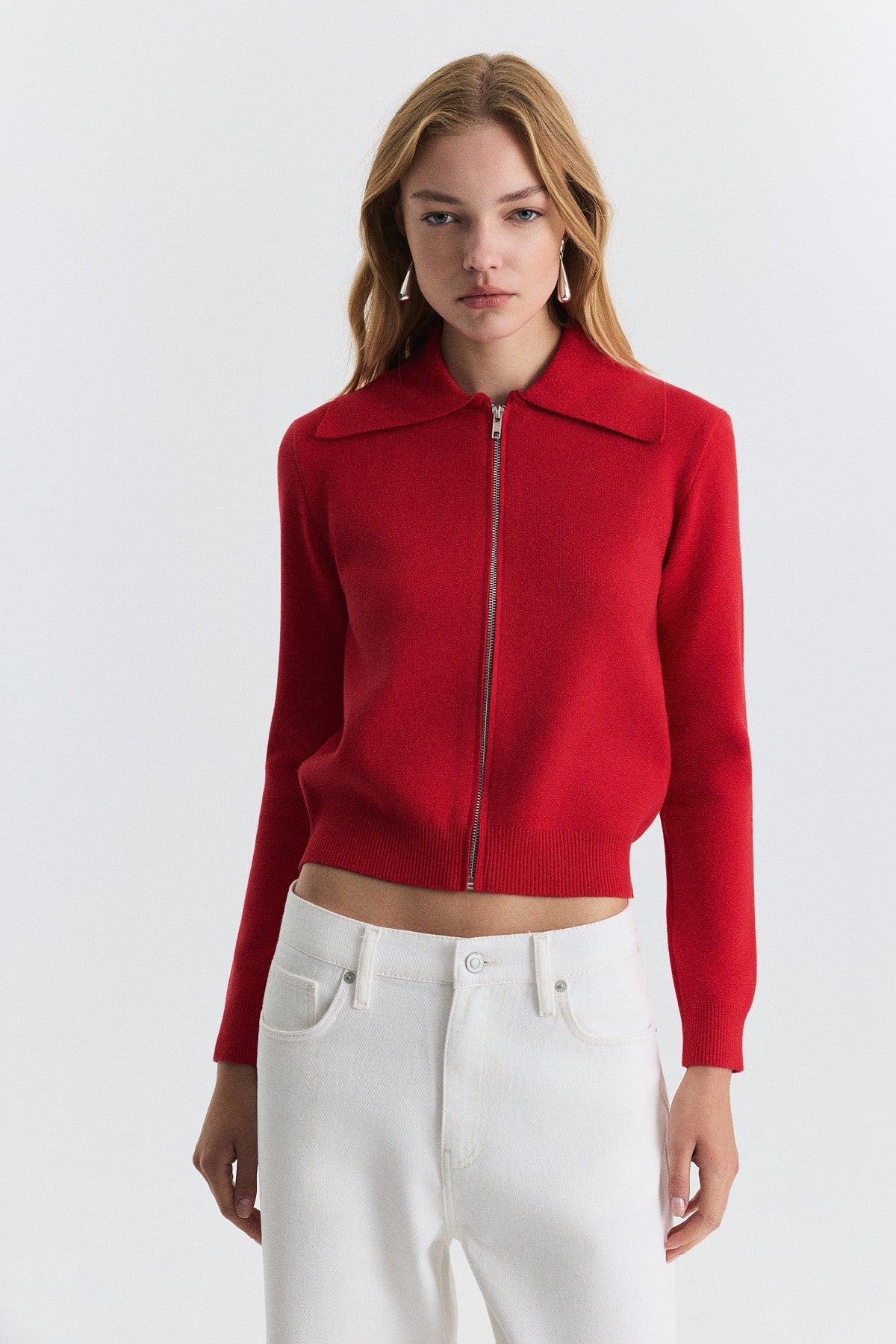 Wide-Collar Zip-Up Cardigan
