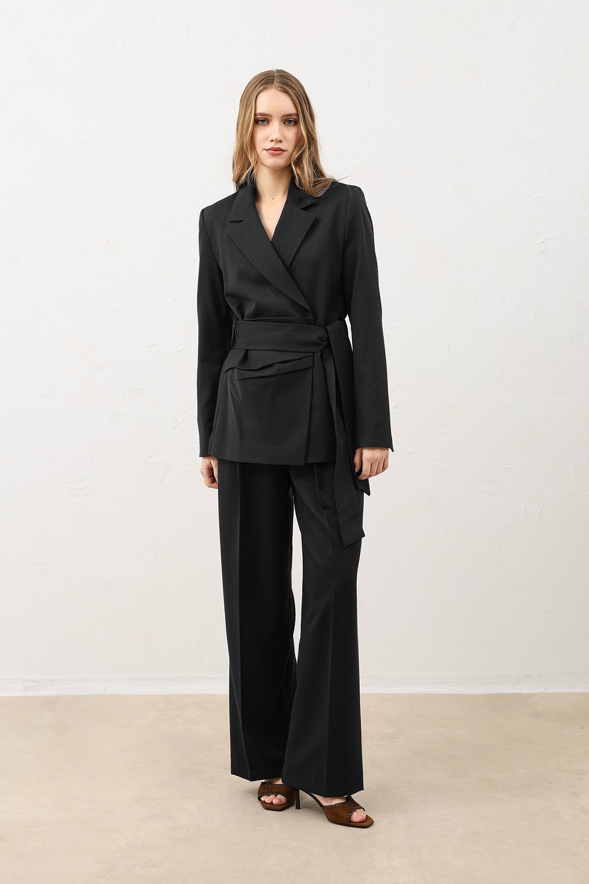Antioch Fitted Women's Blazer with Belt