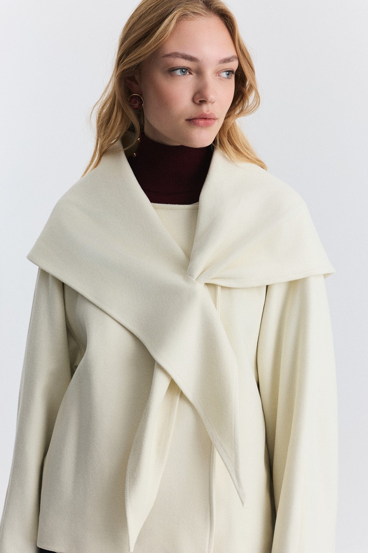 Short Coat with a Scarf
