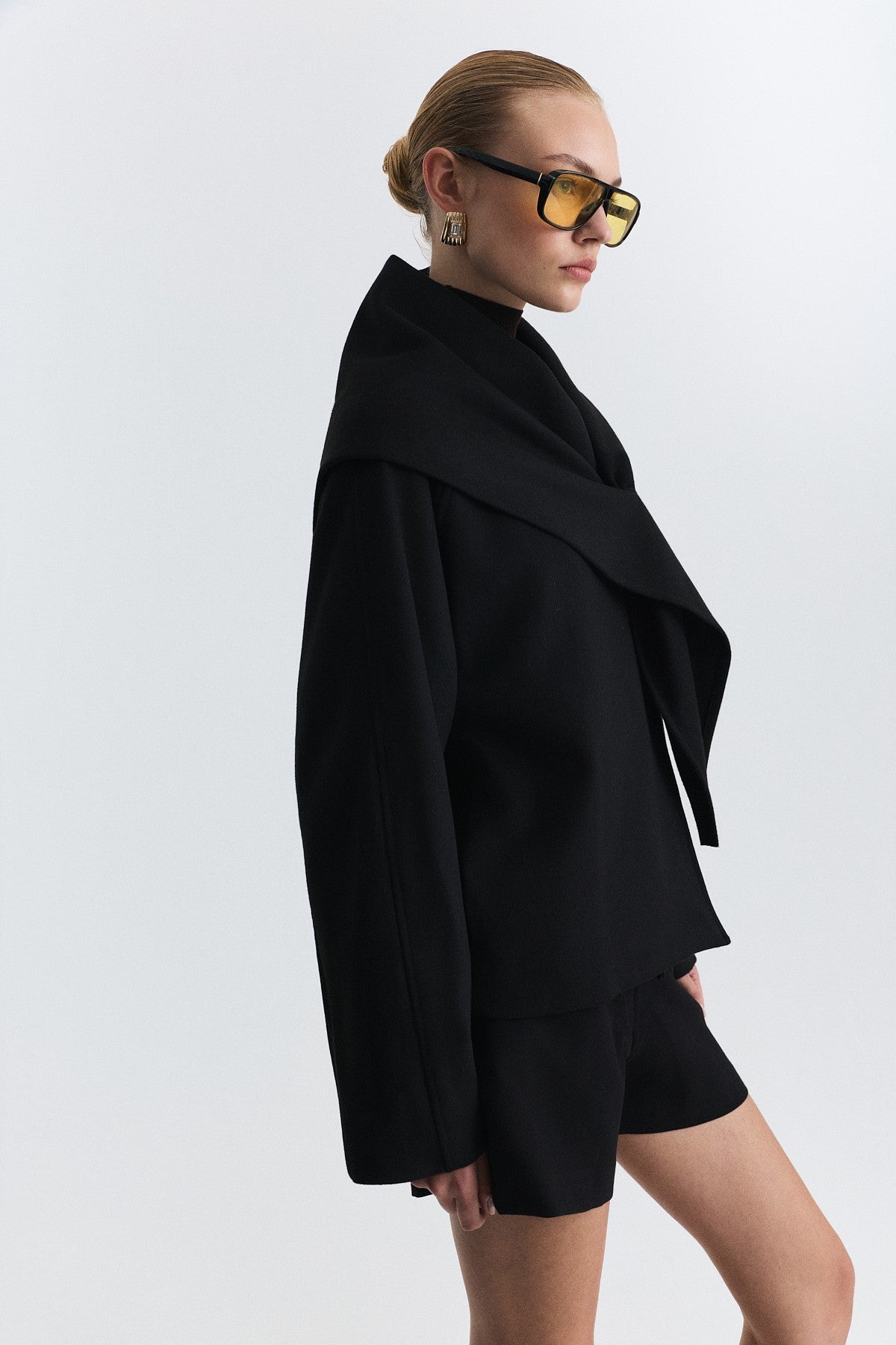 Short Coat with a Scarf