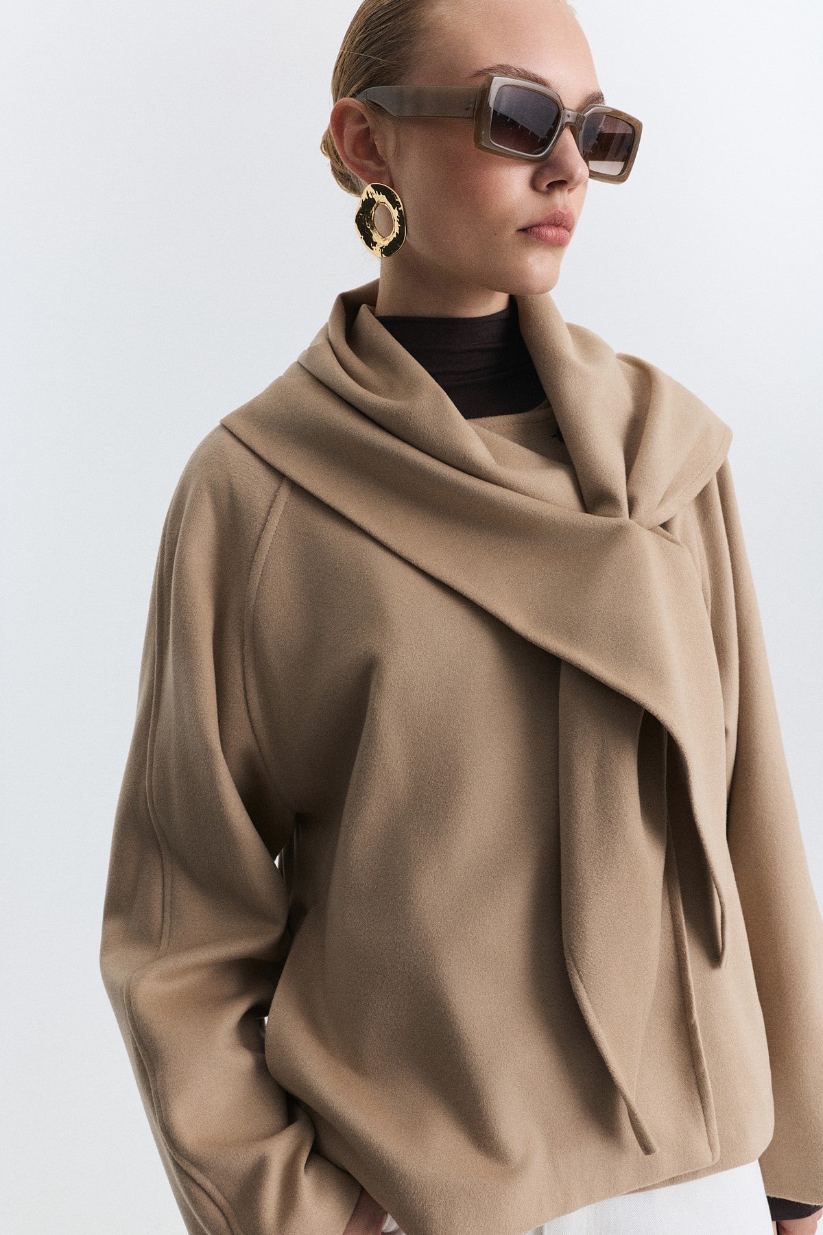 Short Coat with a Scarf