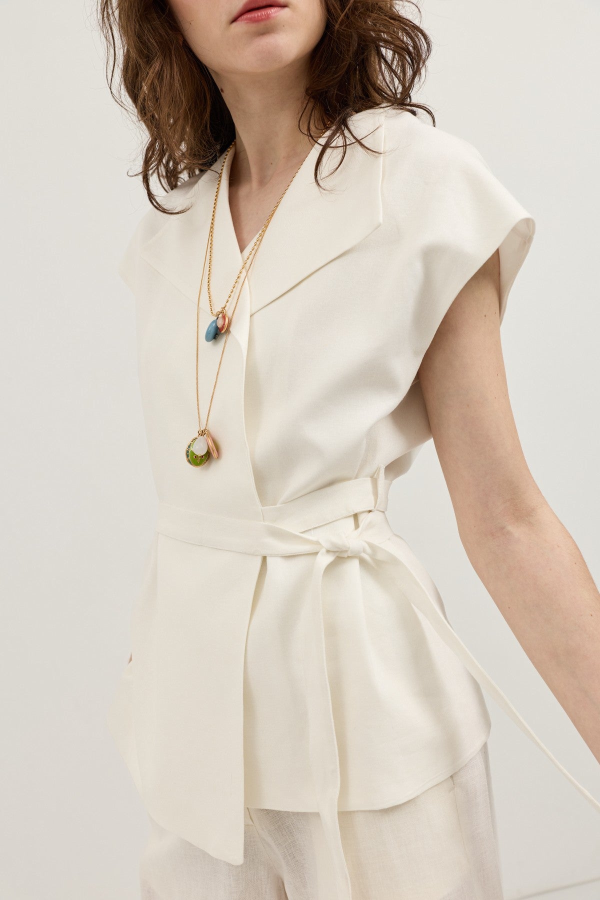 Antioch Women's Vest with Lace Trim and a Linen Blend