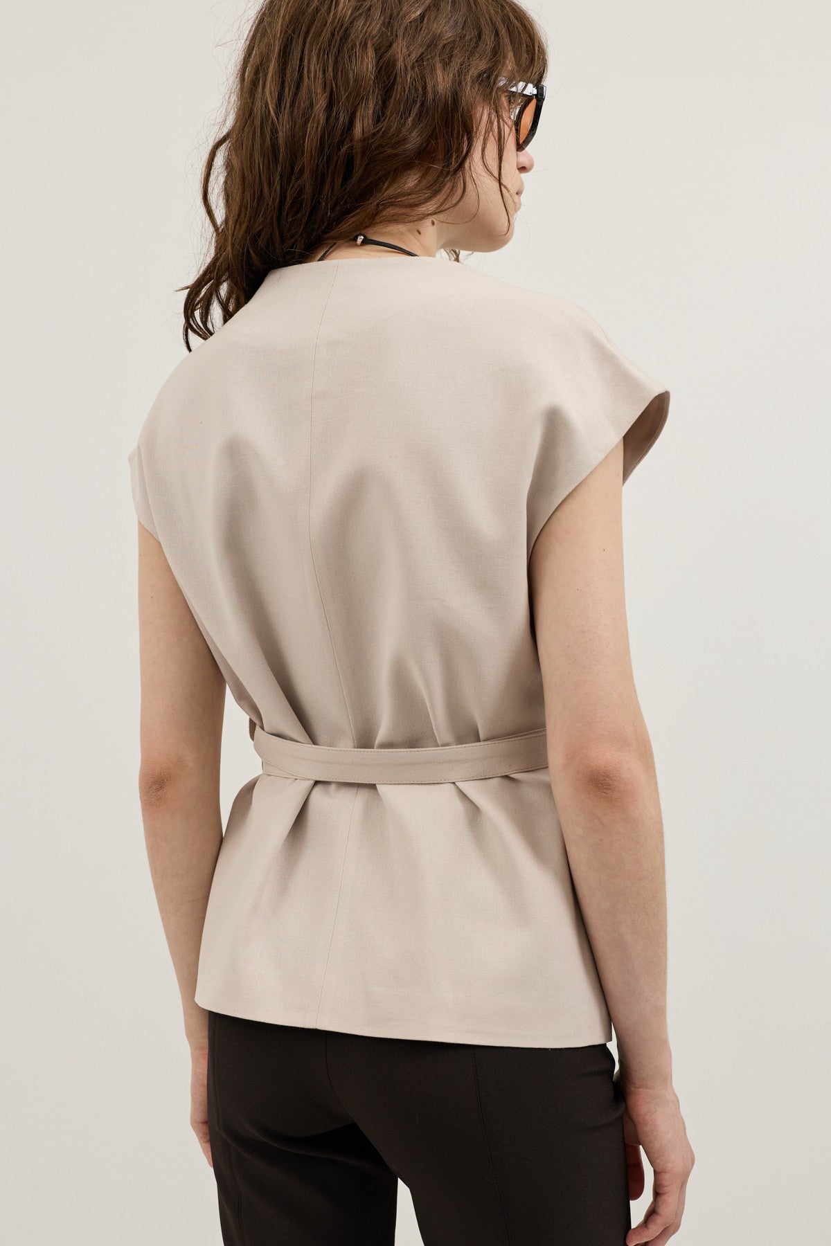 Antioch Women's Vest with Lace Trim and a Linen Blend