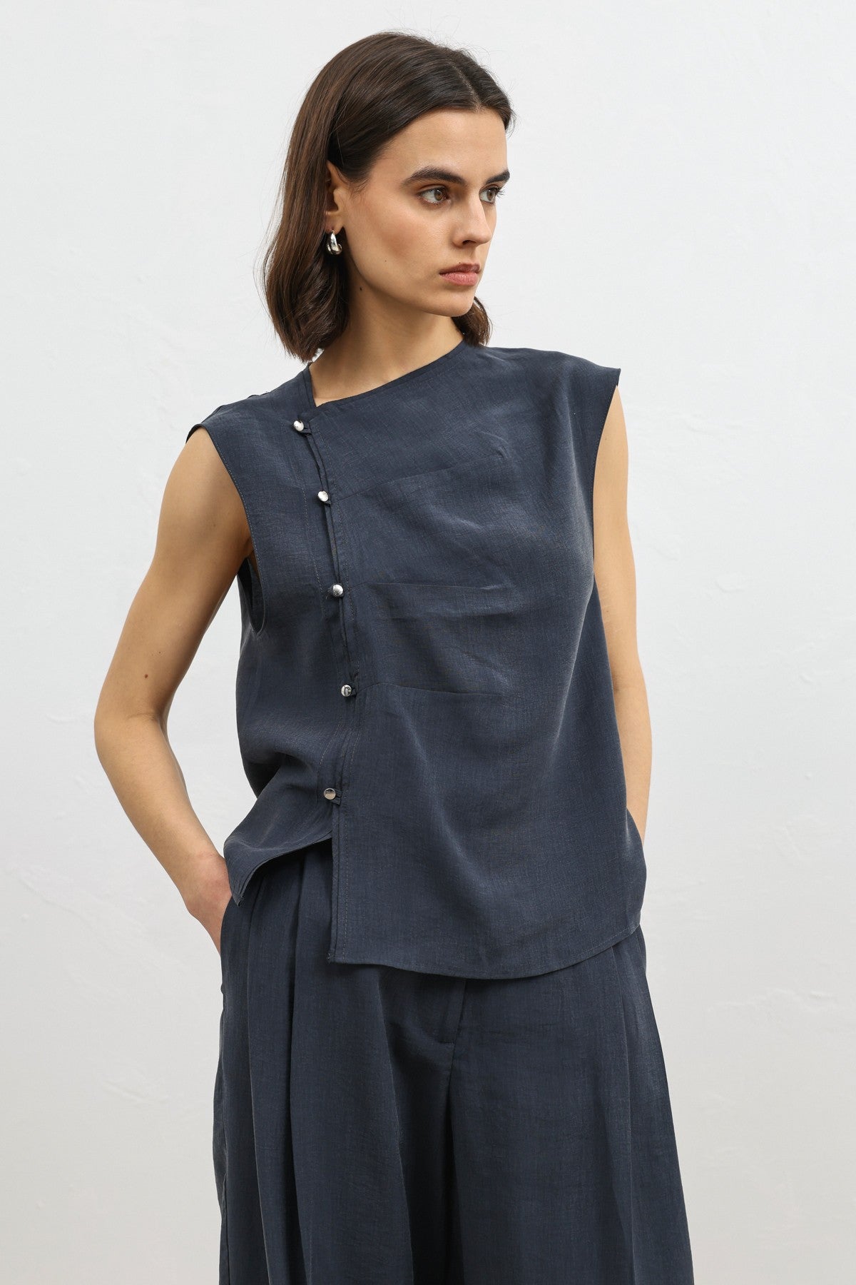 Antioch Women's Button-Down Top with Lyocell Blend