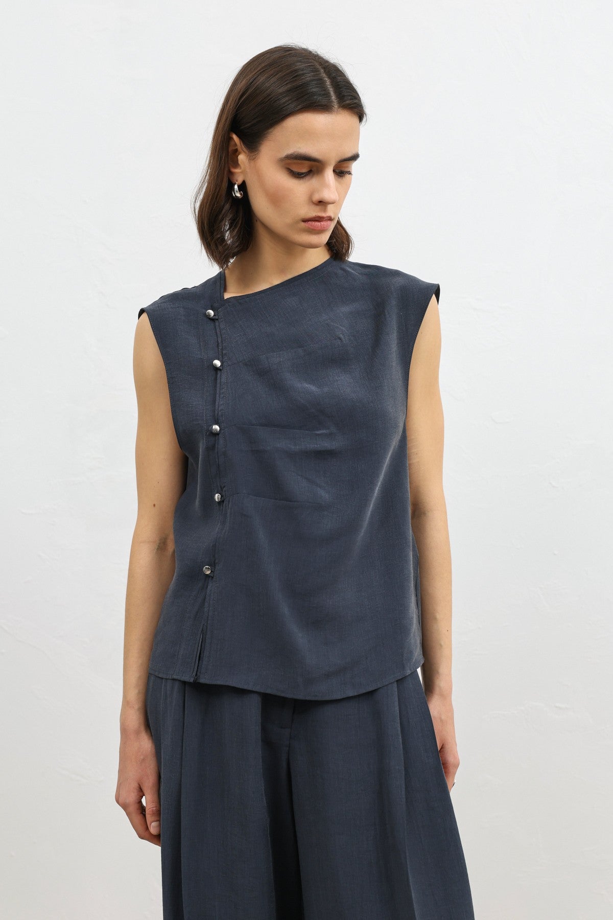 Antioch Women's Button-Down Top with Lyocell Blend