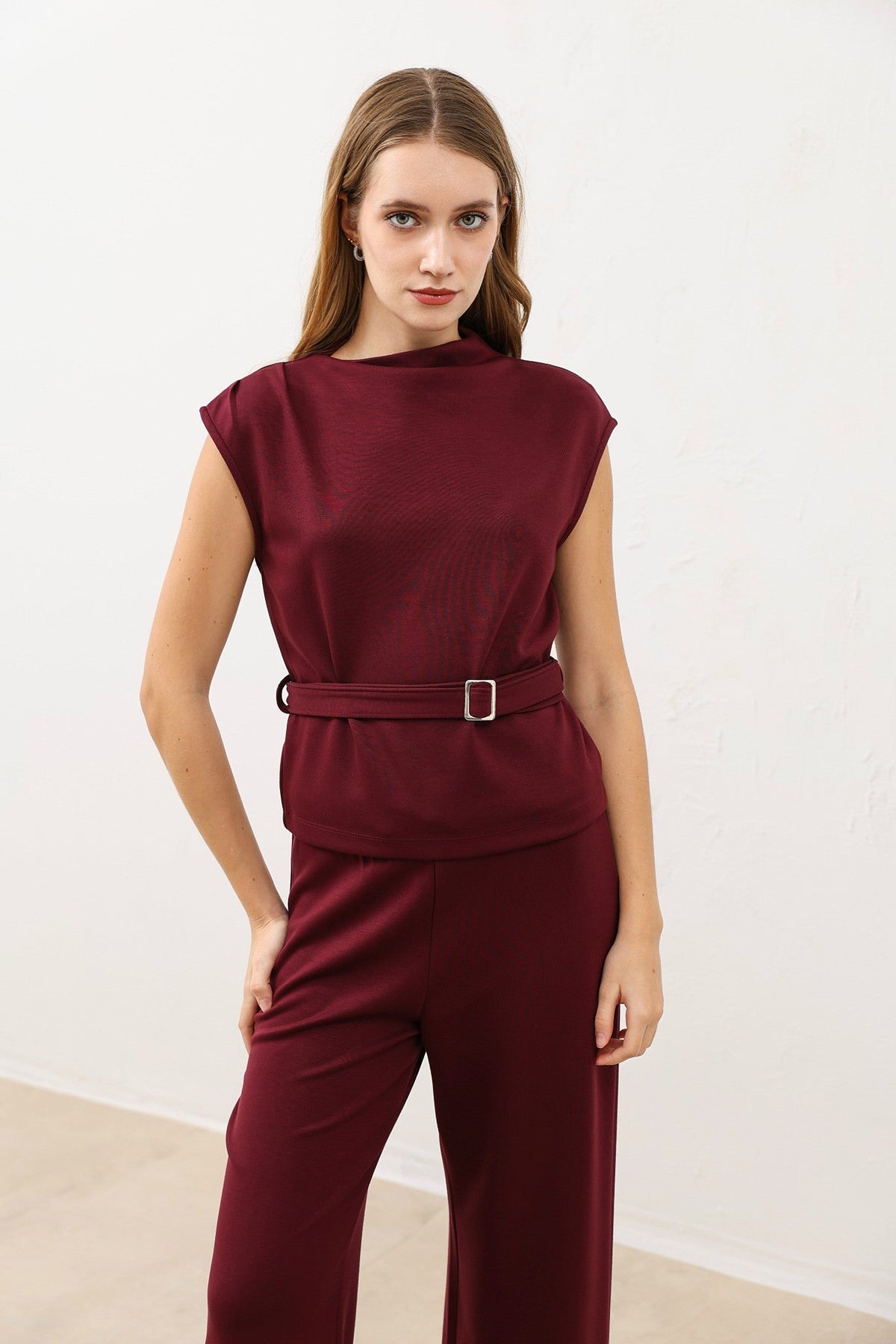 Antioch Kemer Women's Suit Set (Detailed)