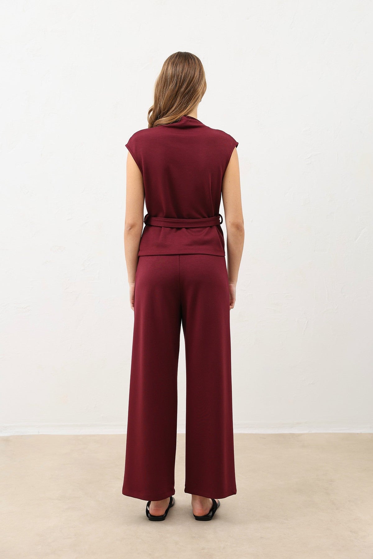 Antioch Kemer Women's Suit Set (Detailed)
