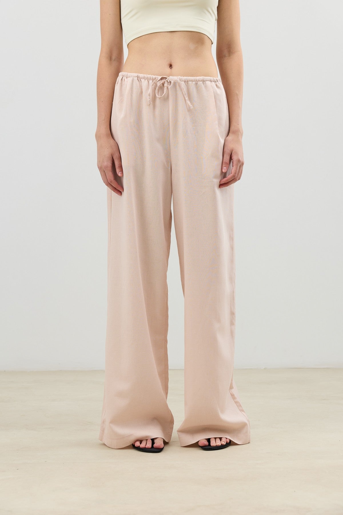 Antioch Linen-Blend Women's Shirt and Pants Set