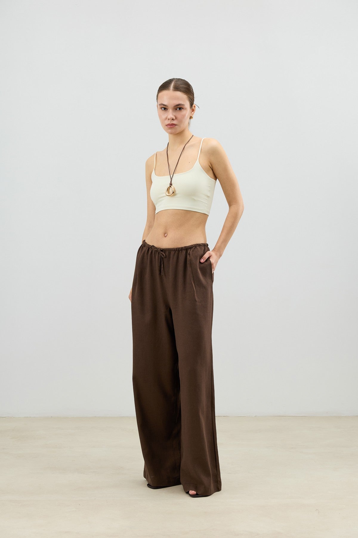Antioch Linen-Blend Women's Shirt and Pants Set