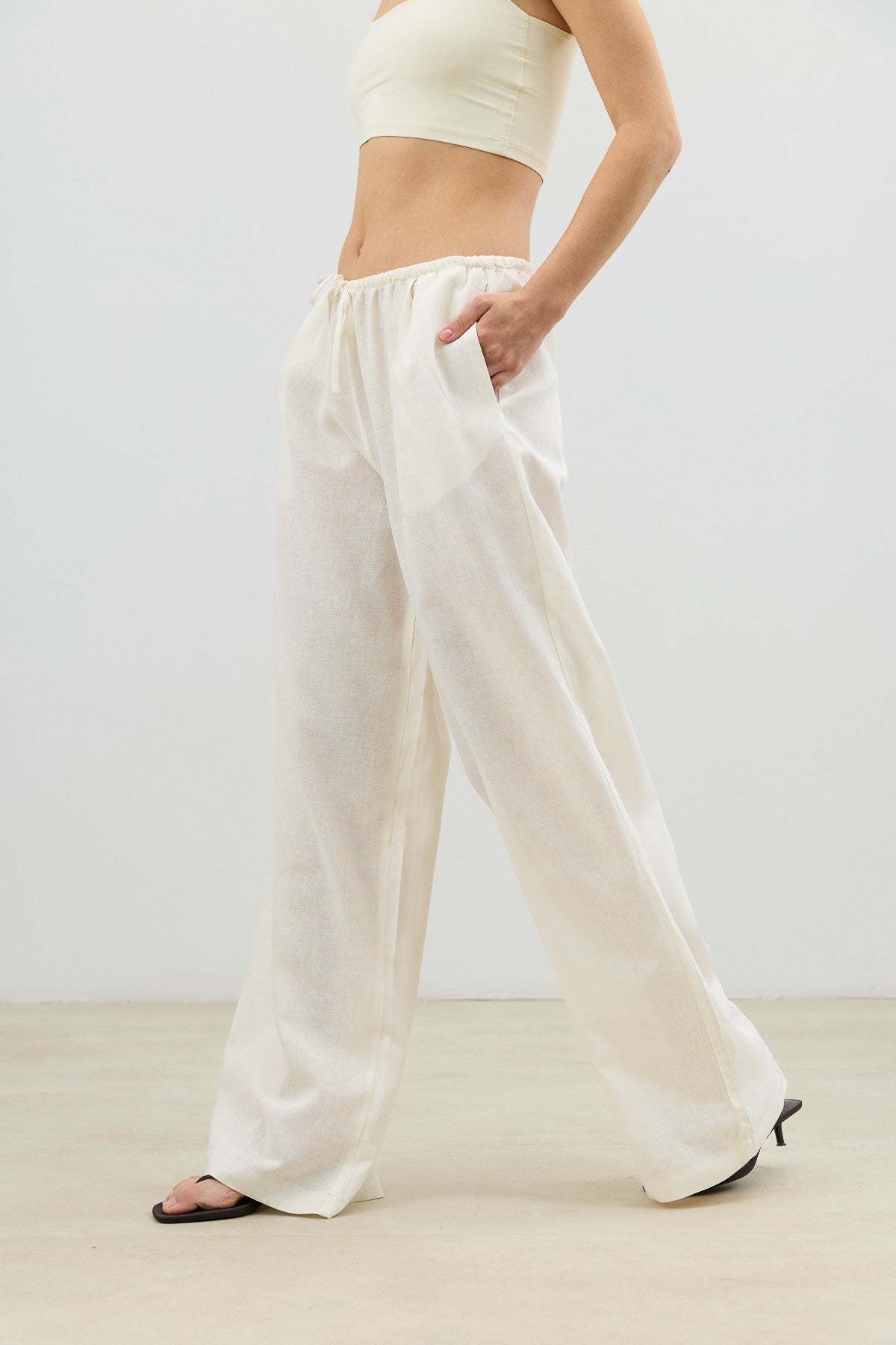 Antioch Linen-Blend Women's Shirt and Pants Set