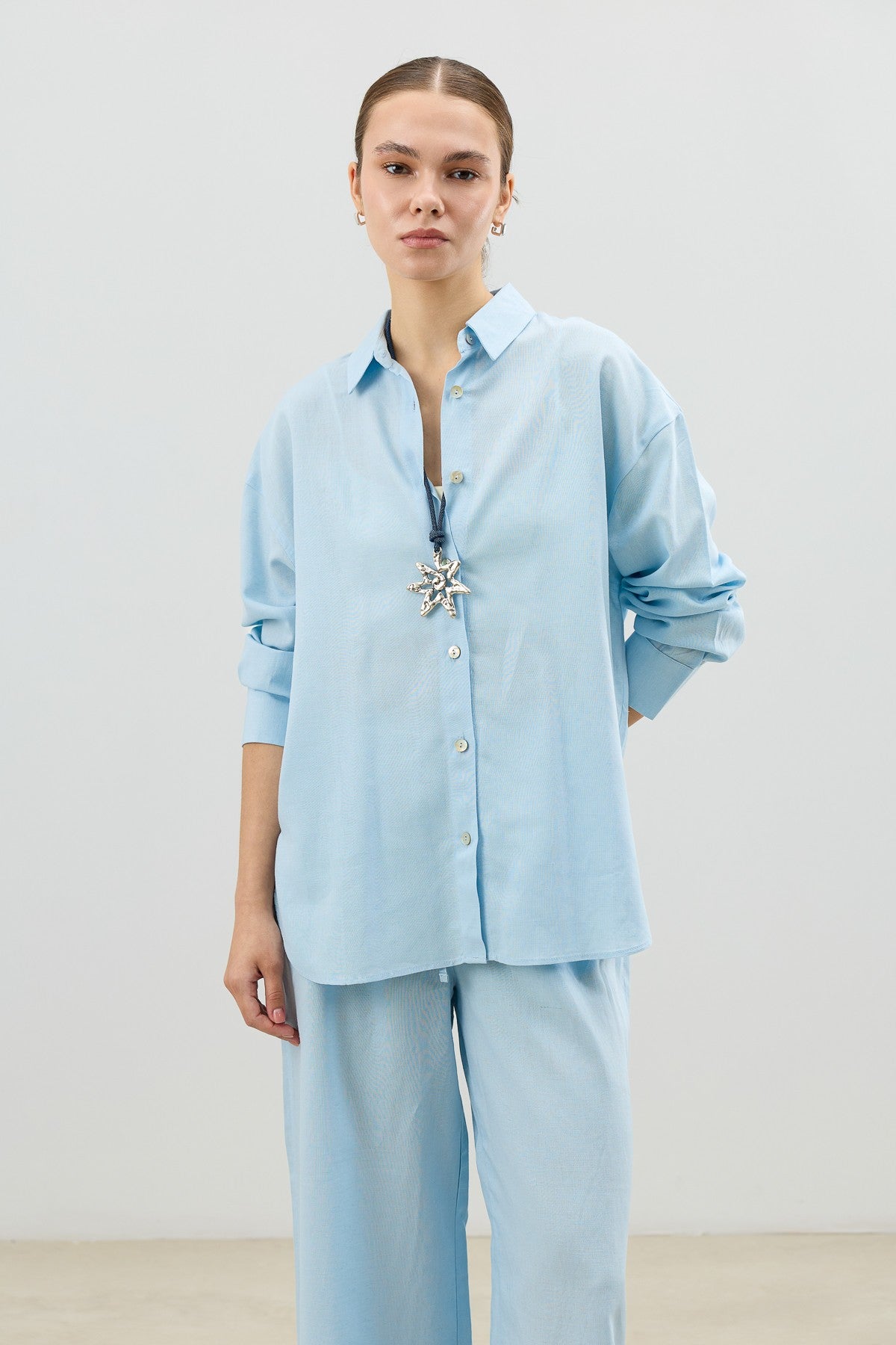 Antioch Linen-Blend Women's Shirt and Pants Set