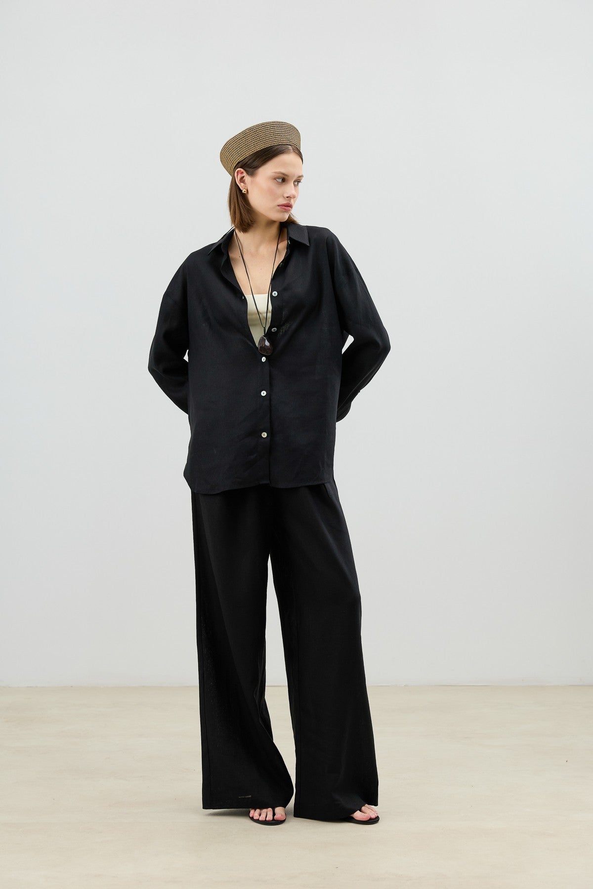 Antioch Linen-Blend Women's Shirt and Pants Set