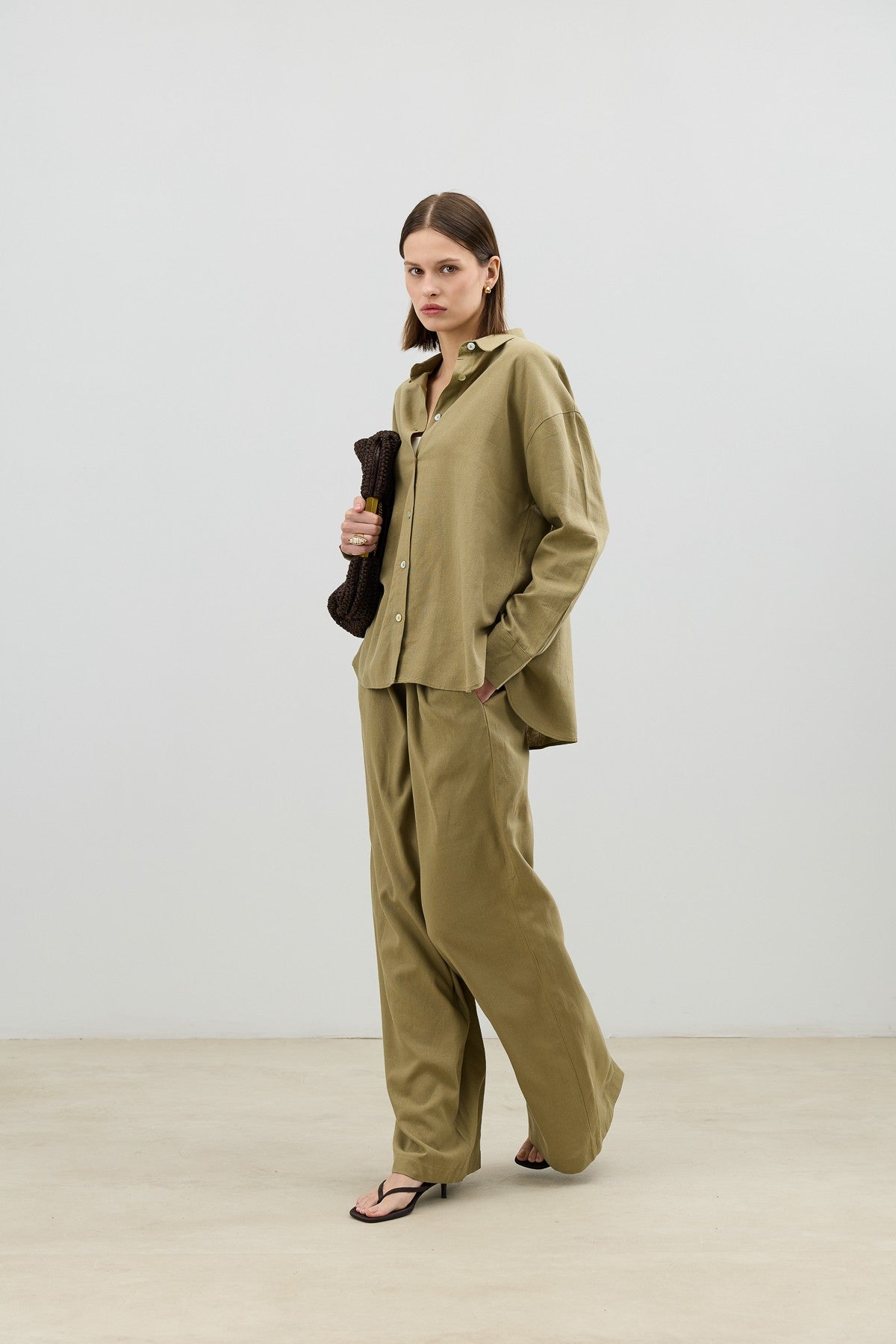 Antioch Linen-Blend Women's Shirt and Pants Set