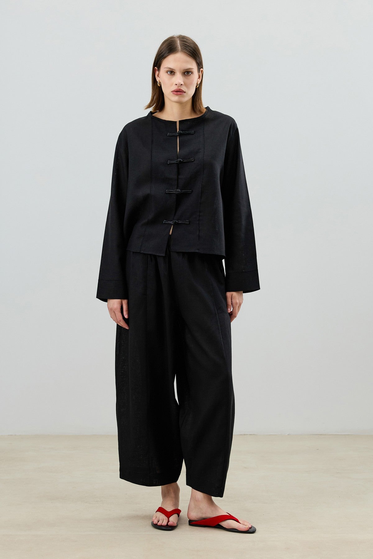 Women's Suit with Embellished Buttons in a Linen Blend