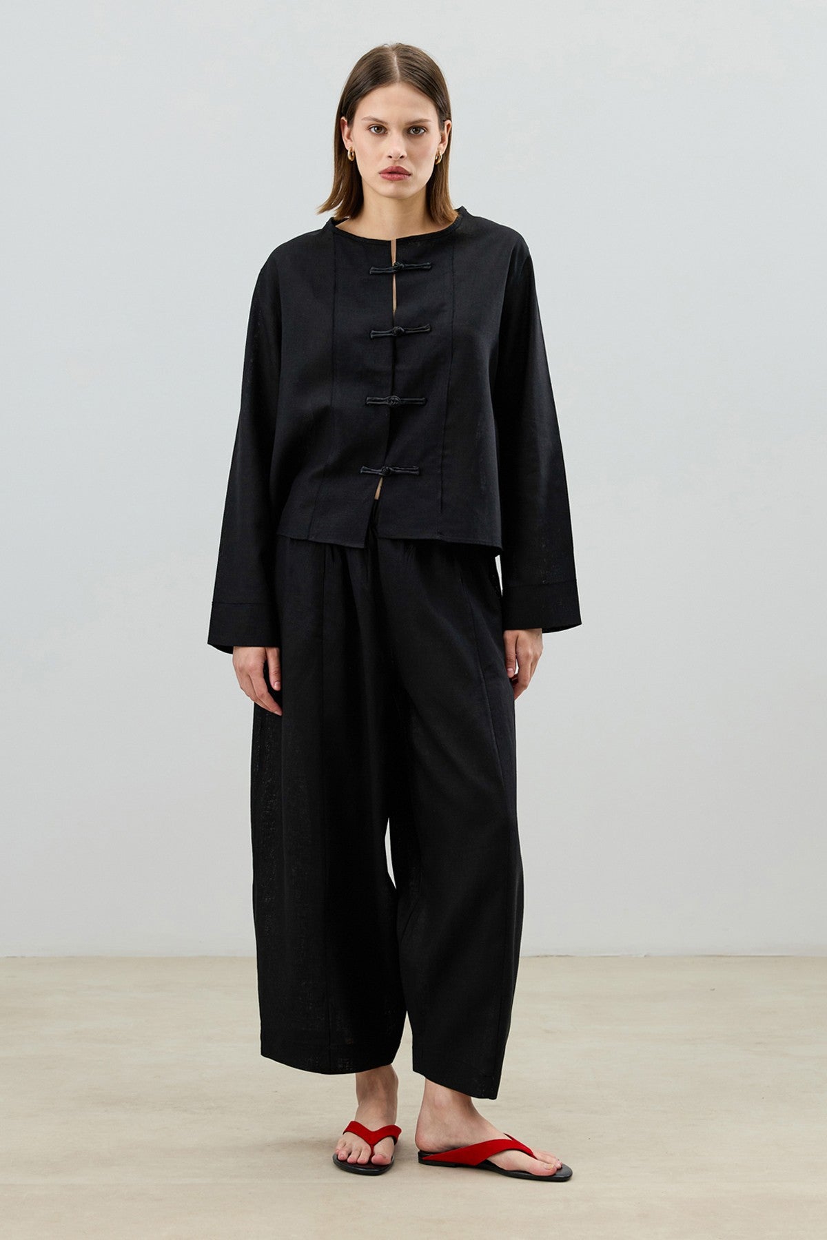 Women's Suit with Embellished Buttons in a Linen Blend