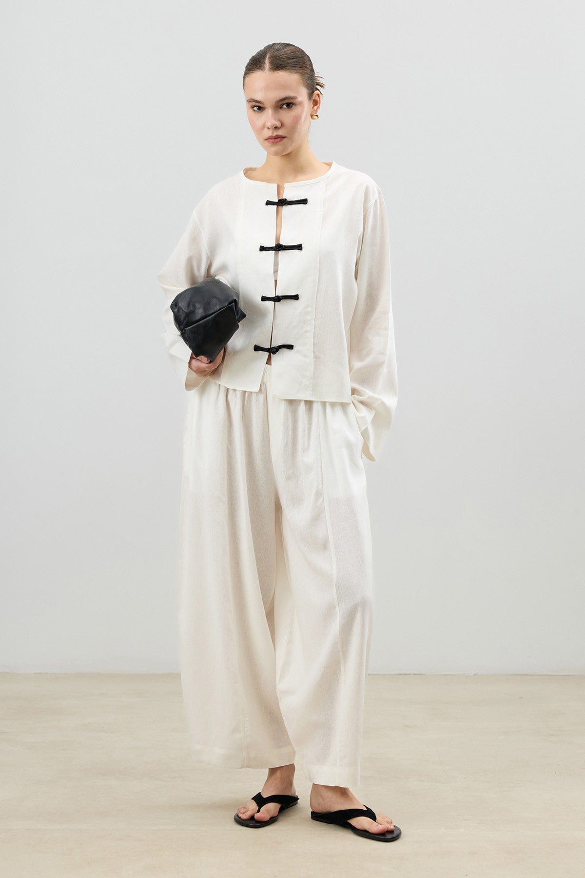 Women's Suit with Embellished Buttons in a Linen Blend