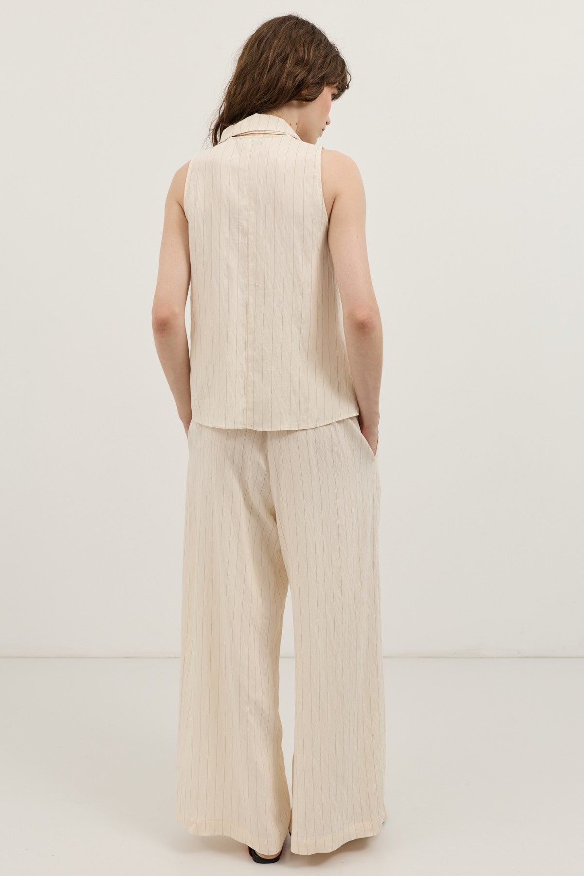 Cream-Colored Shawl-Collar Striped Women's Set