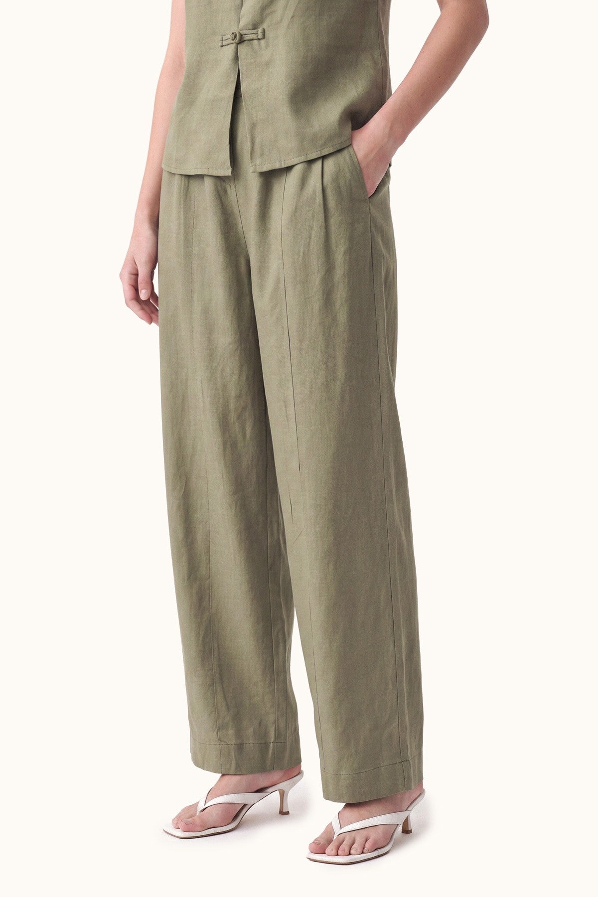 Linen-Blend Embellished Button Set