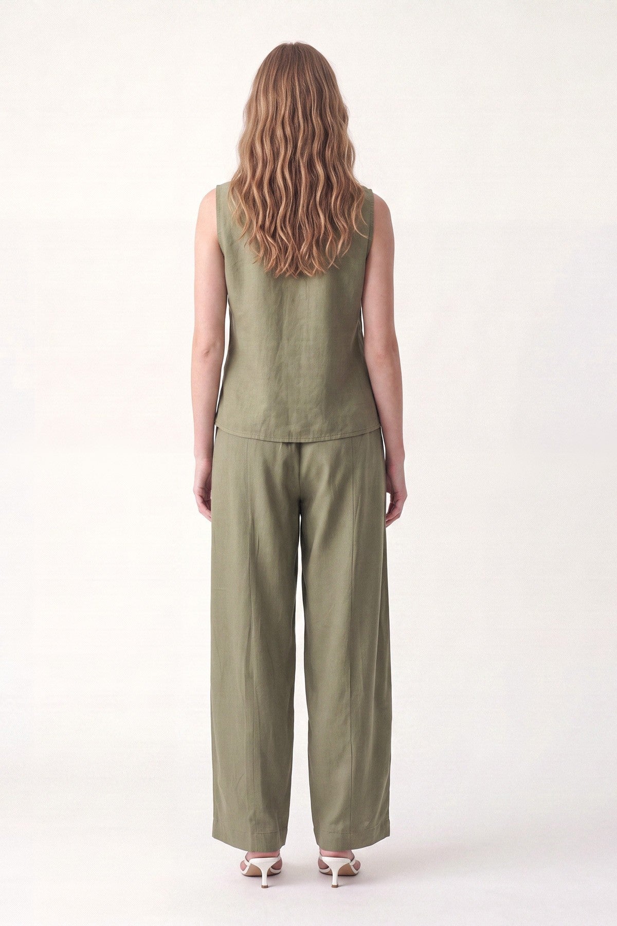 Linen-Blend Embellished Button Set
