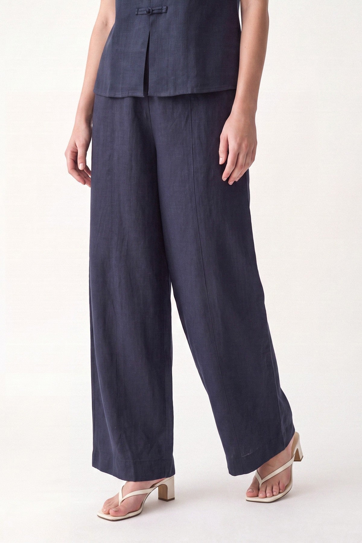 Linen-Blend Embellished Button Set